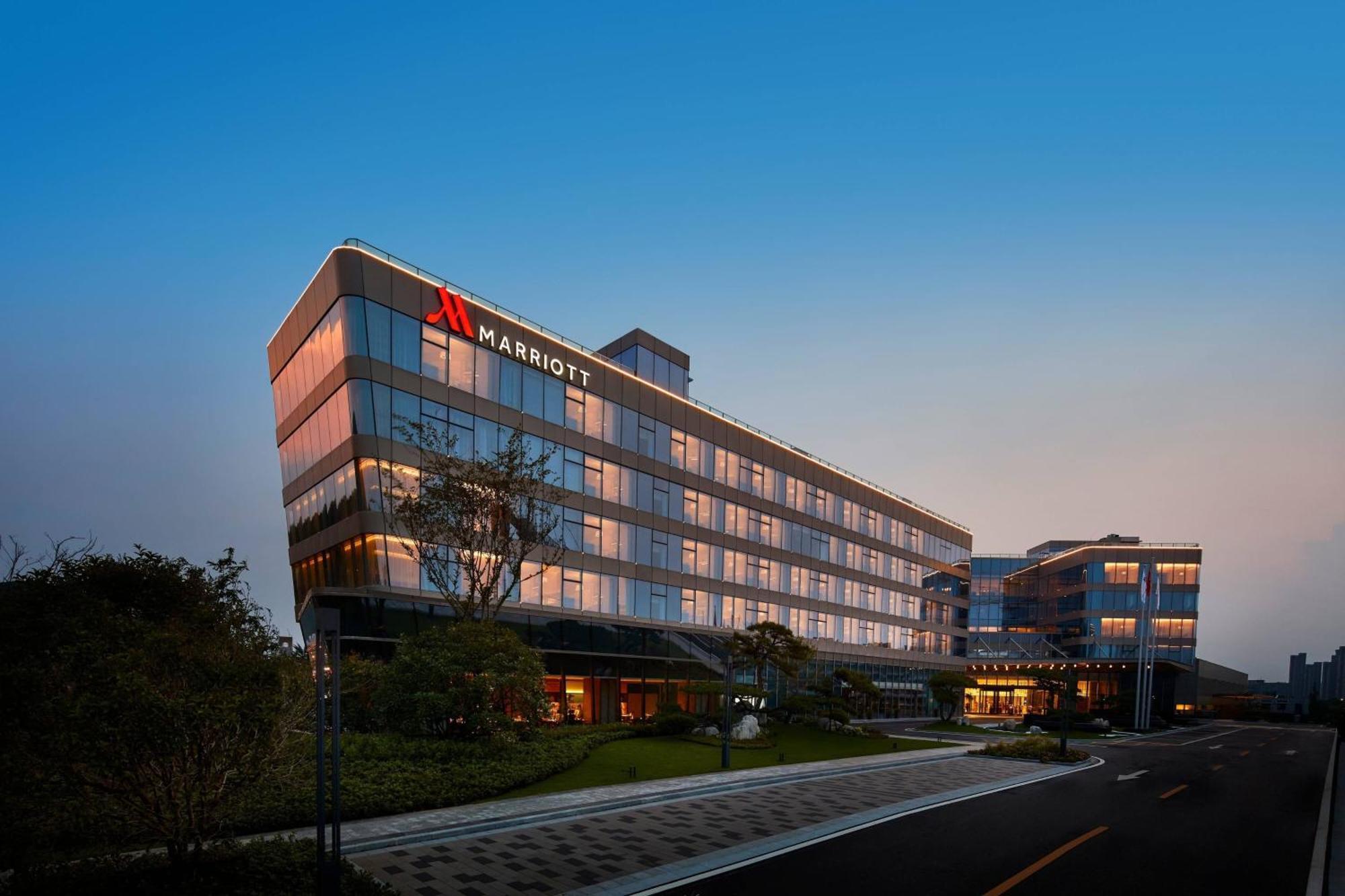 Xuzhou Marriott Hotel Lakeview Kültér fotó
